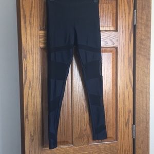 Onzie Bondage Leggings